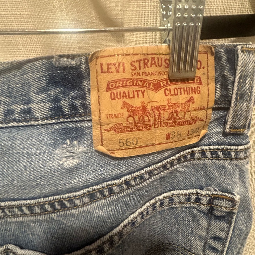 Men’s Comfort fit Levi Jeans 38x30. EUC Vintage - Picture 11 of 11